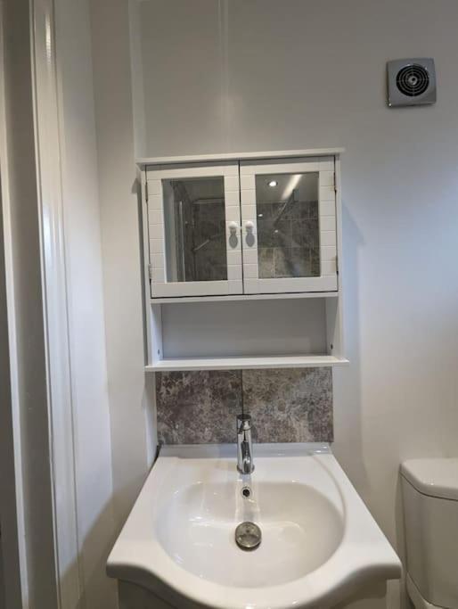 Stylish York Studio מראה חיצוני תמונה