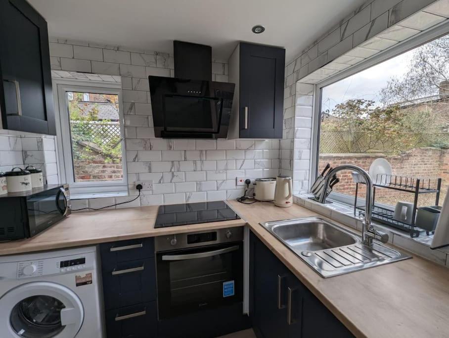 Stylish York Studio מראה חיצוני תמונה